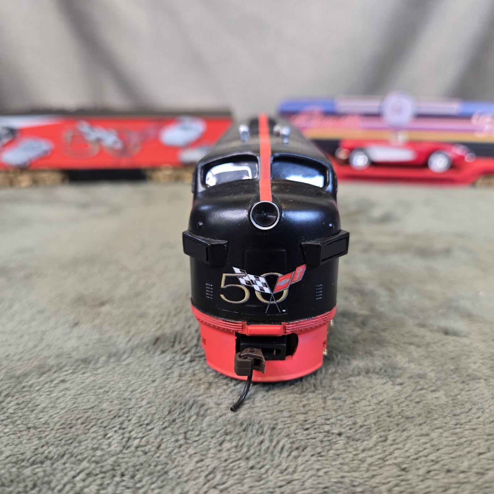 Hawthorne Bachman RARE HO Corvette 50th Anniversary Train Engine #1 & 2 + 2 Cars