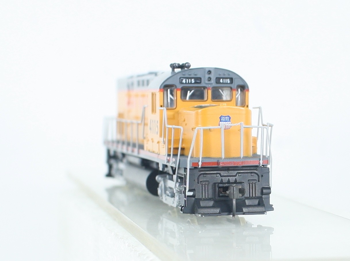 HO Scale Rivarossi Union Pacific Alco C-420 Diesel NEW GEARS Runs Excellent #1