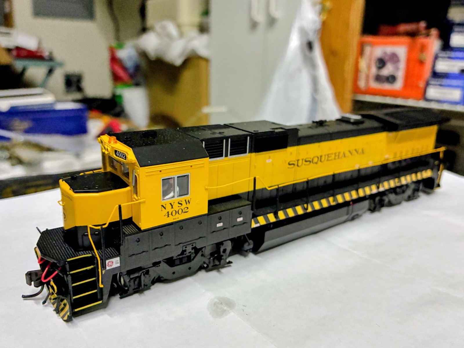 Atlas Dash8-40B NYS&W