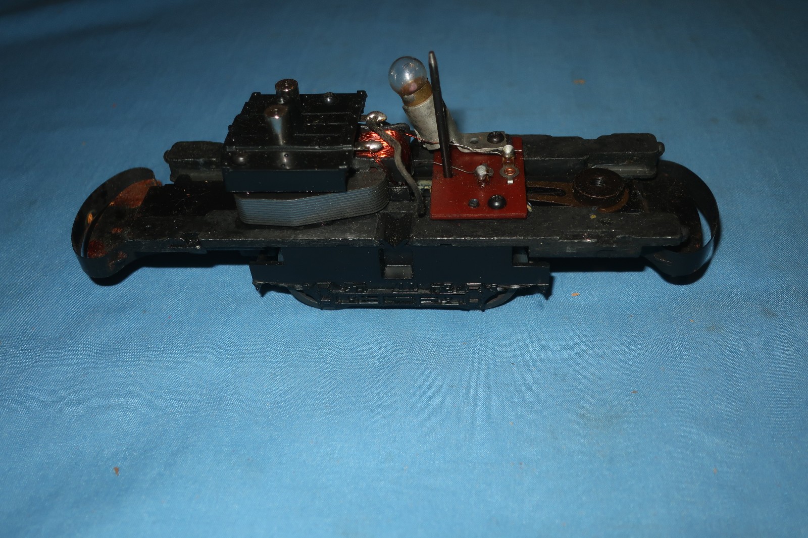 LIONEL #60 Rapid Transit Trolley Chassis/Motor. Runs