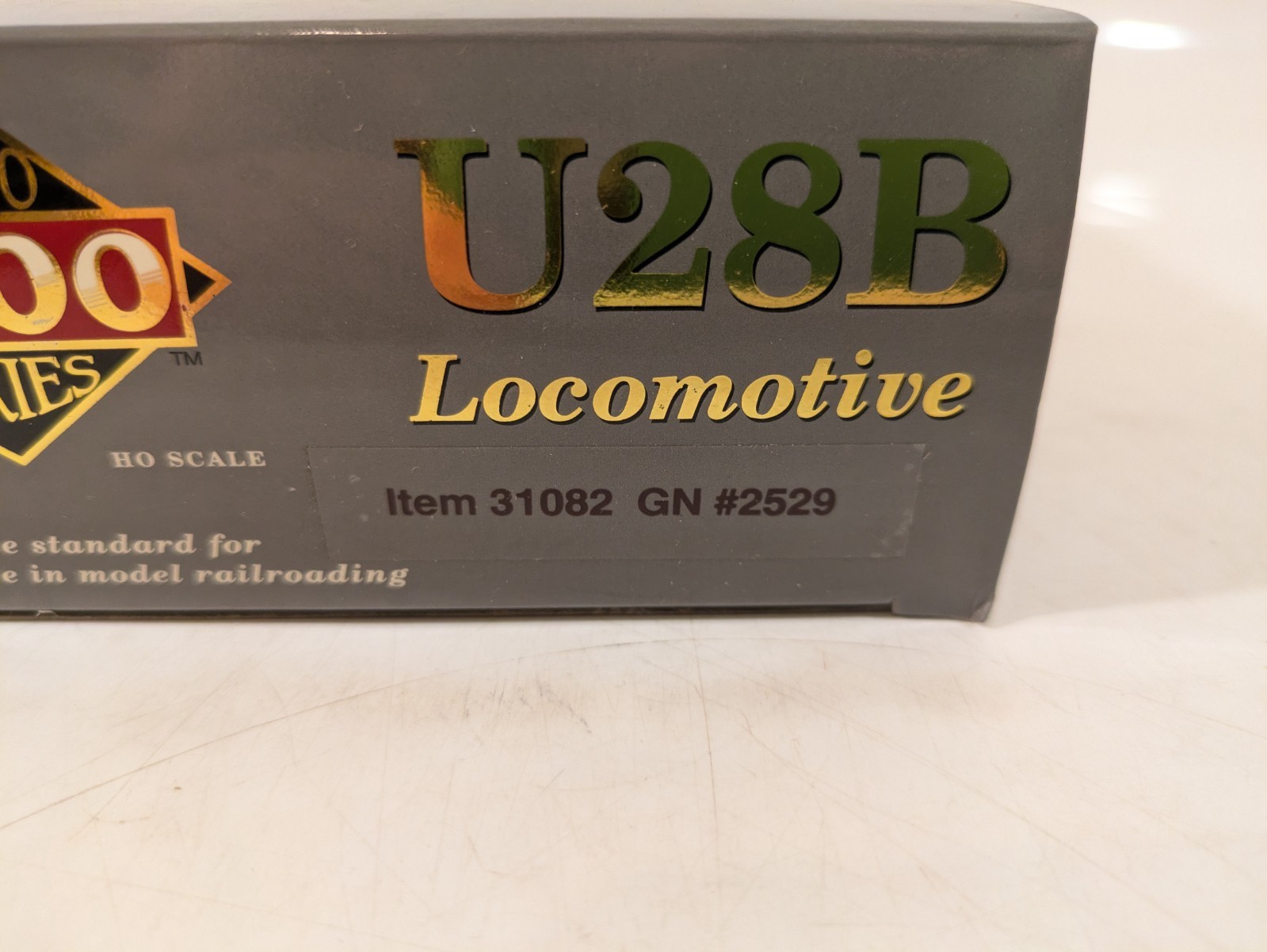 HO GE U28B GN Great Northern DCC Ready NIB NOS # 31082