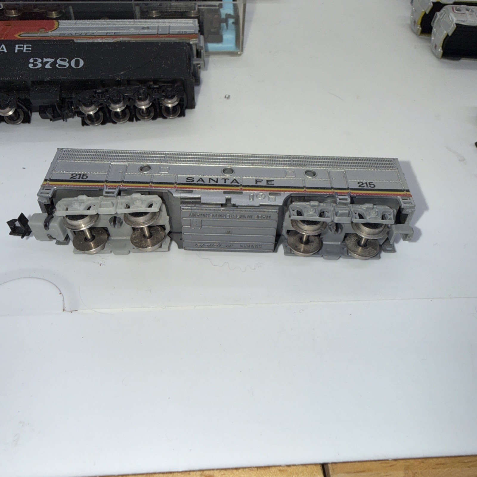 N Scale Arnold Rapido Revell N Desert Chief Santa Fe Passenger Train 13 Cars