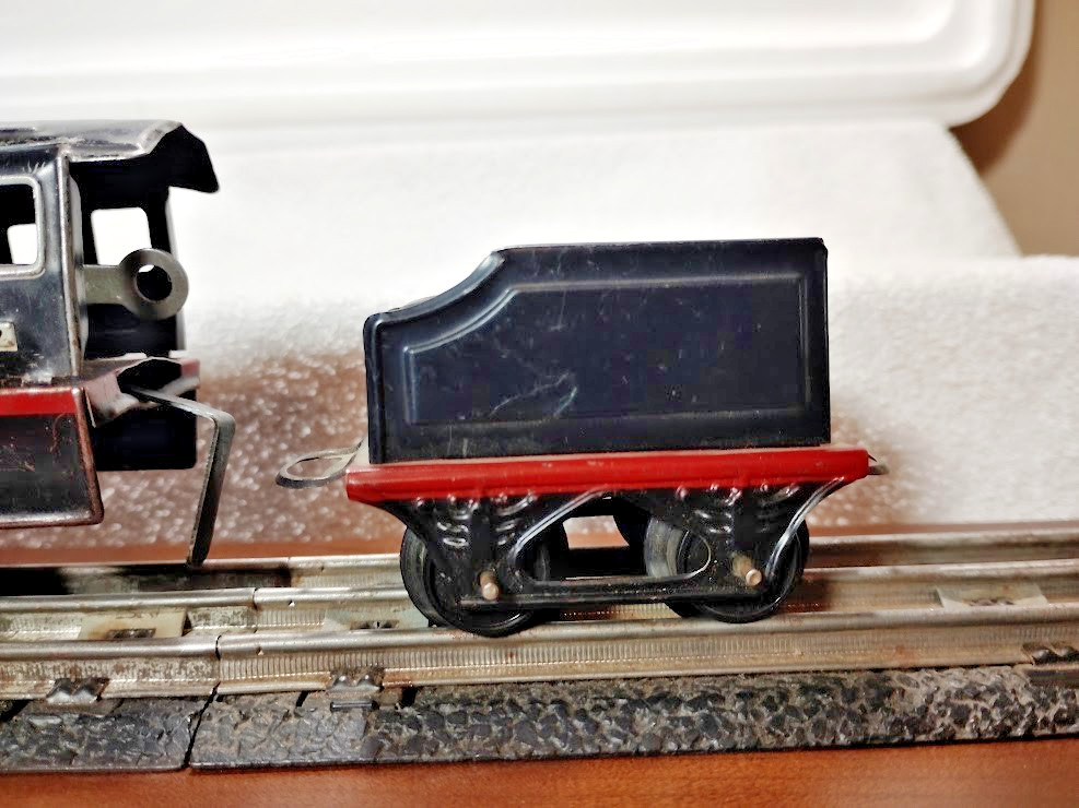 Distler O Gauge US-Zone Germany #302417 Clockwork Wind-up Locomotive & Tender
