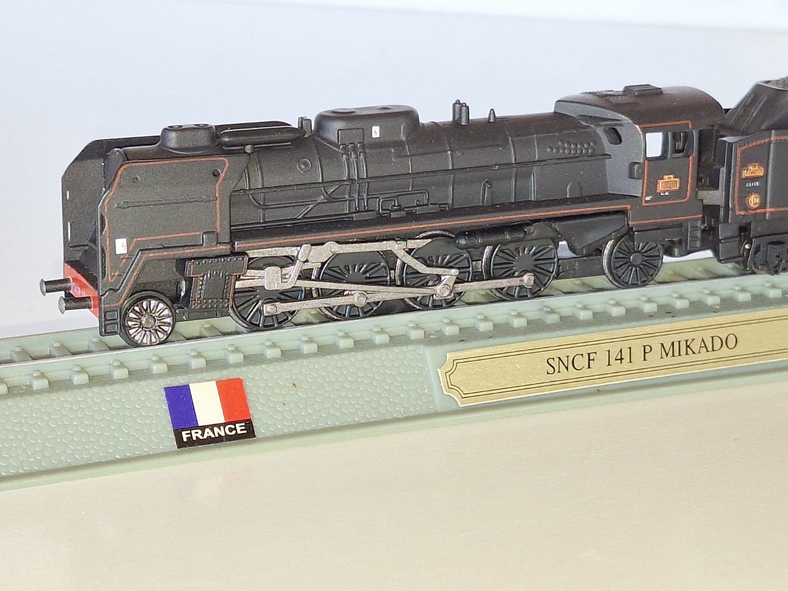 Delprado Static Display N Scale SNCF 141 P Mikado Steam Loco. Non Motorised