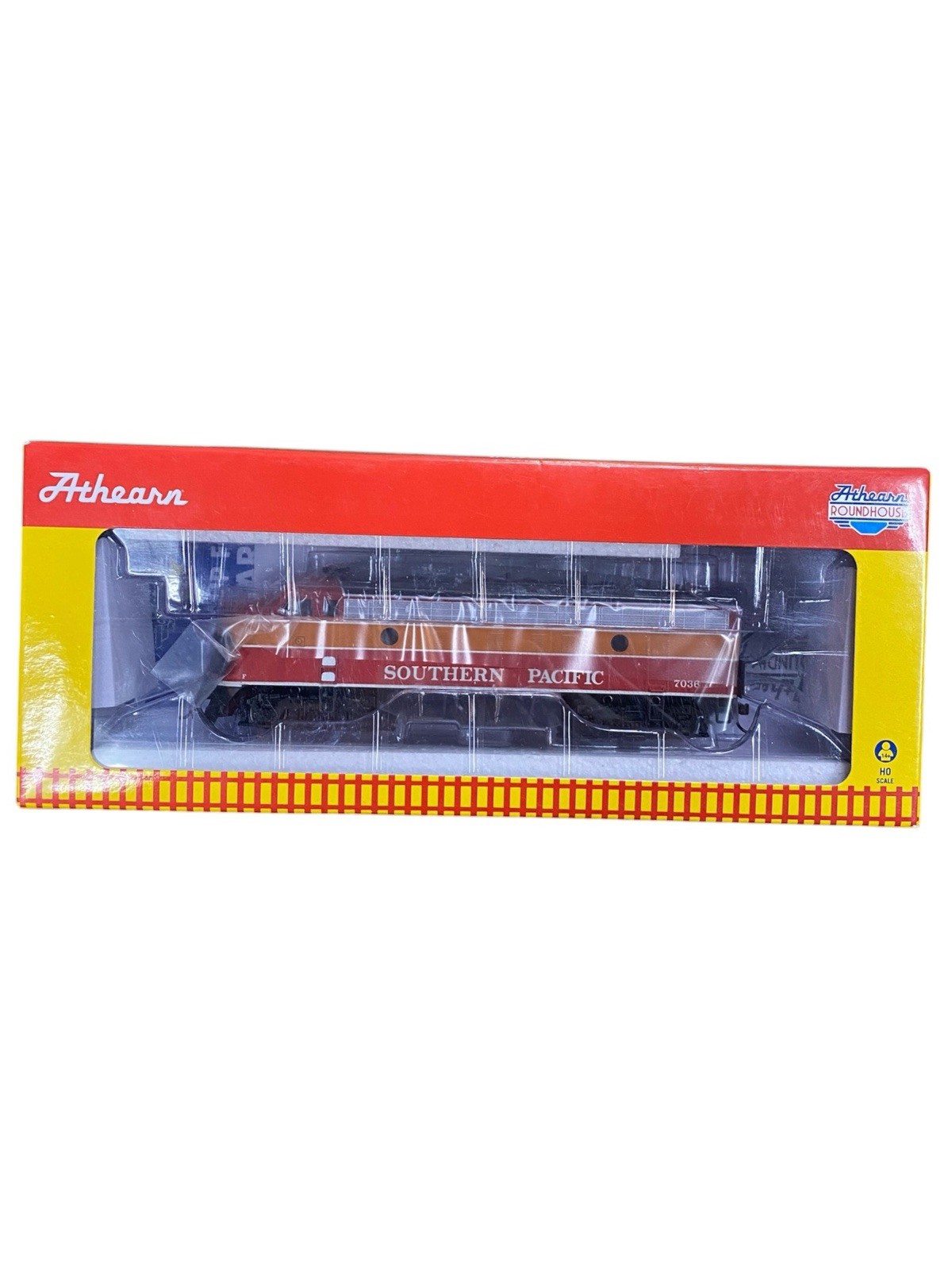 Athearn Roundhouse HO Scale F7A Locomotive Southern Pacific #RND3202