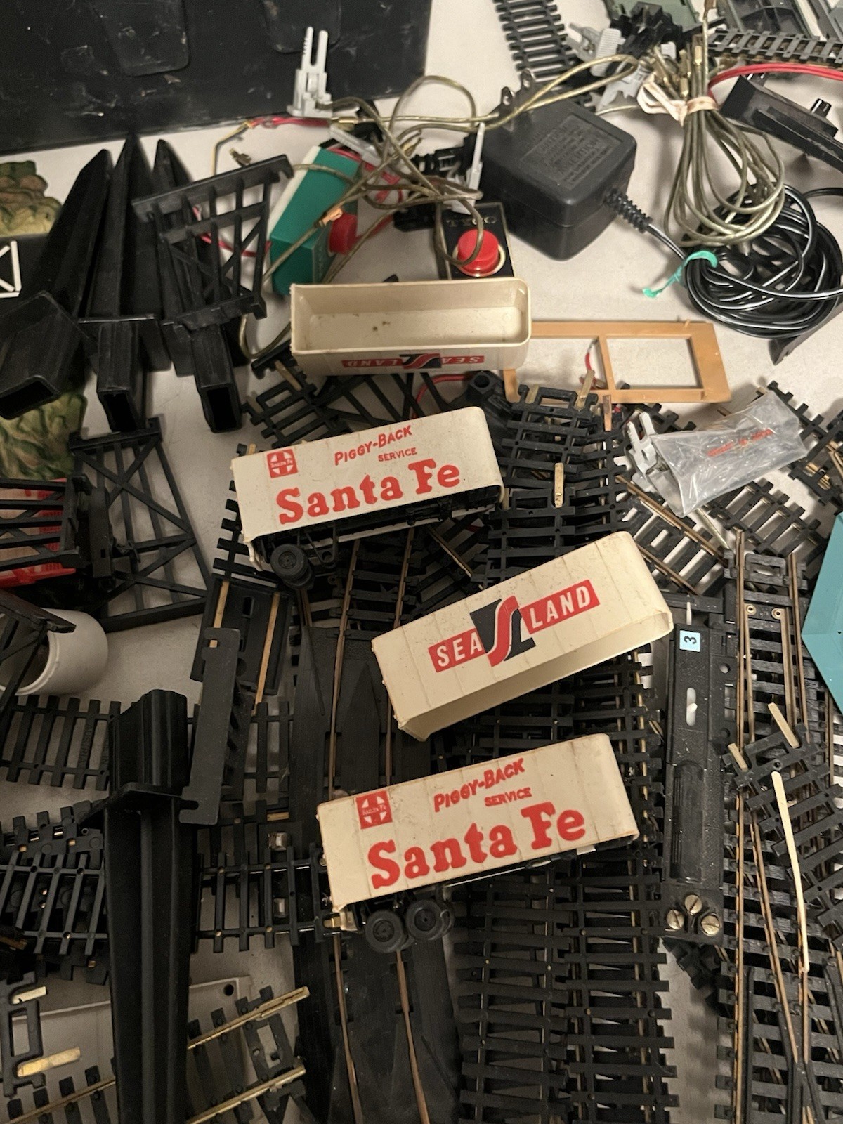 Tyco HO Scale Train Set Locomotive Vintage Track & Transformer Lot