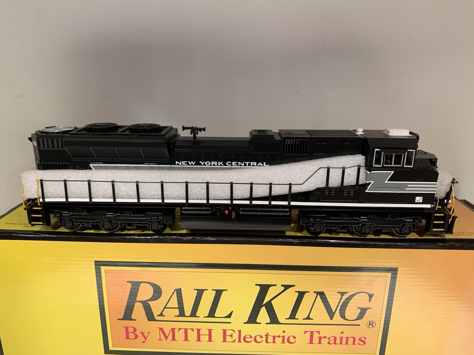 MTH RAILKING NEW YORK CENTRAL (NS HERITAGE) SD70ACE DIESEL ENGINE PS3 30-20826-1
