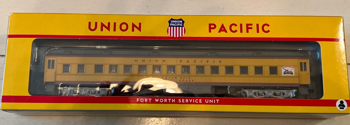union pacific service unit 2011 Train (1/87th) 99446