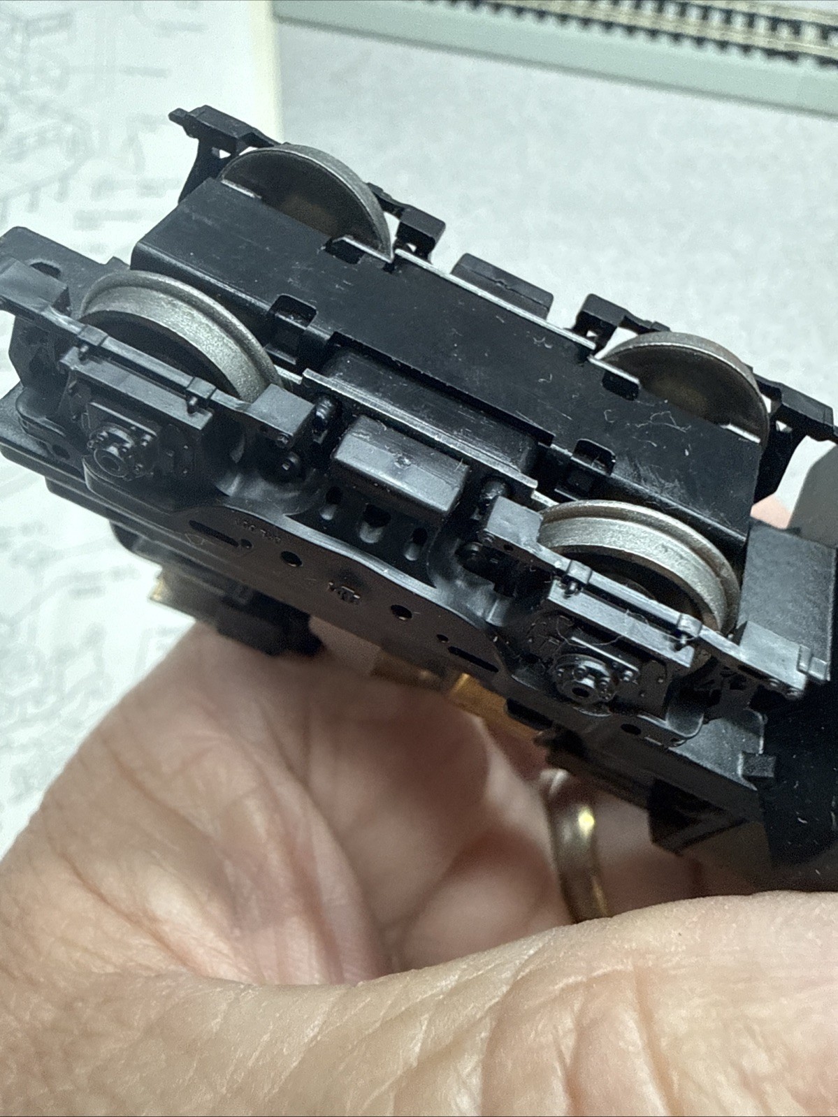 HO Athearn SW 1500 Powered Chassis Pre-owned So Nice I Almost Kept It