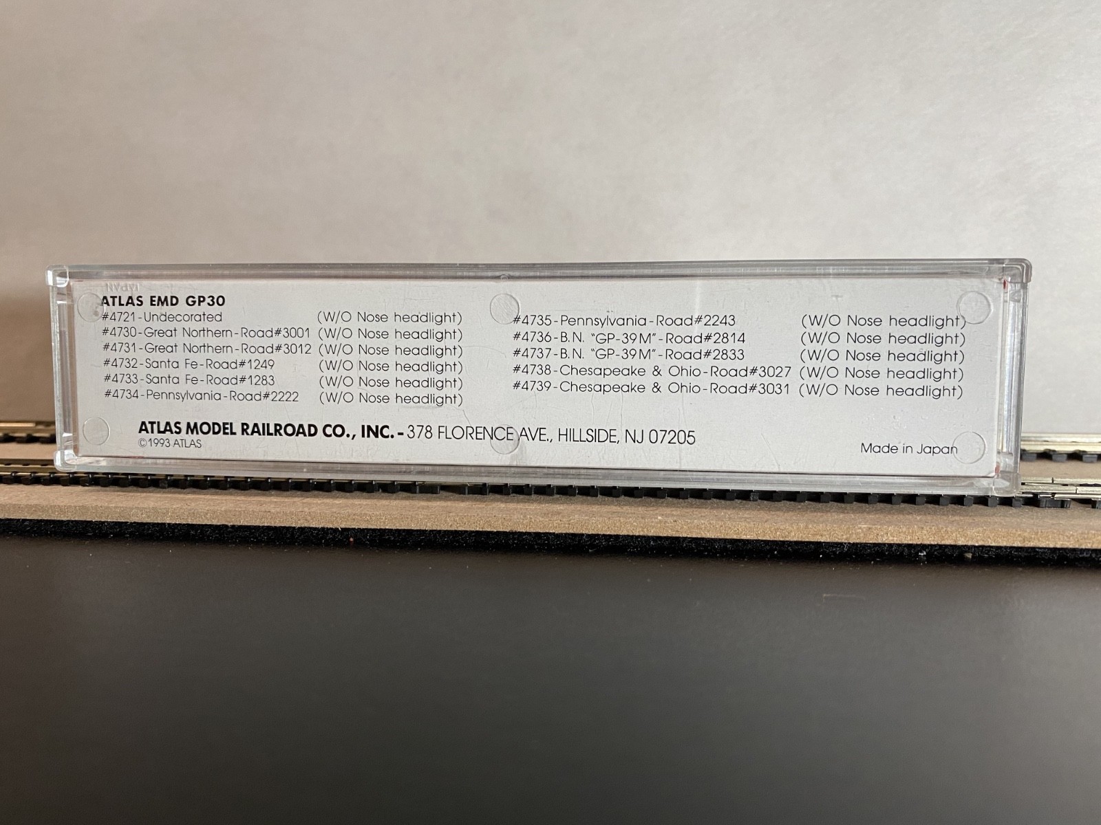 Atlas N Scale EMD GP30 #4730 Great Northern Diesel Locomotive Rd#3001