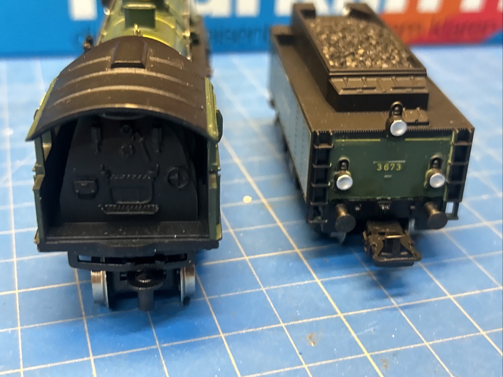 Märklin HO 3092 K.Bay.Sts.B. S 3/6 Steam Locomotive with Tender – Green/Black