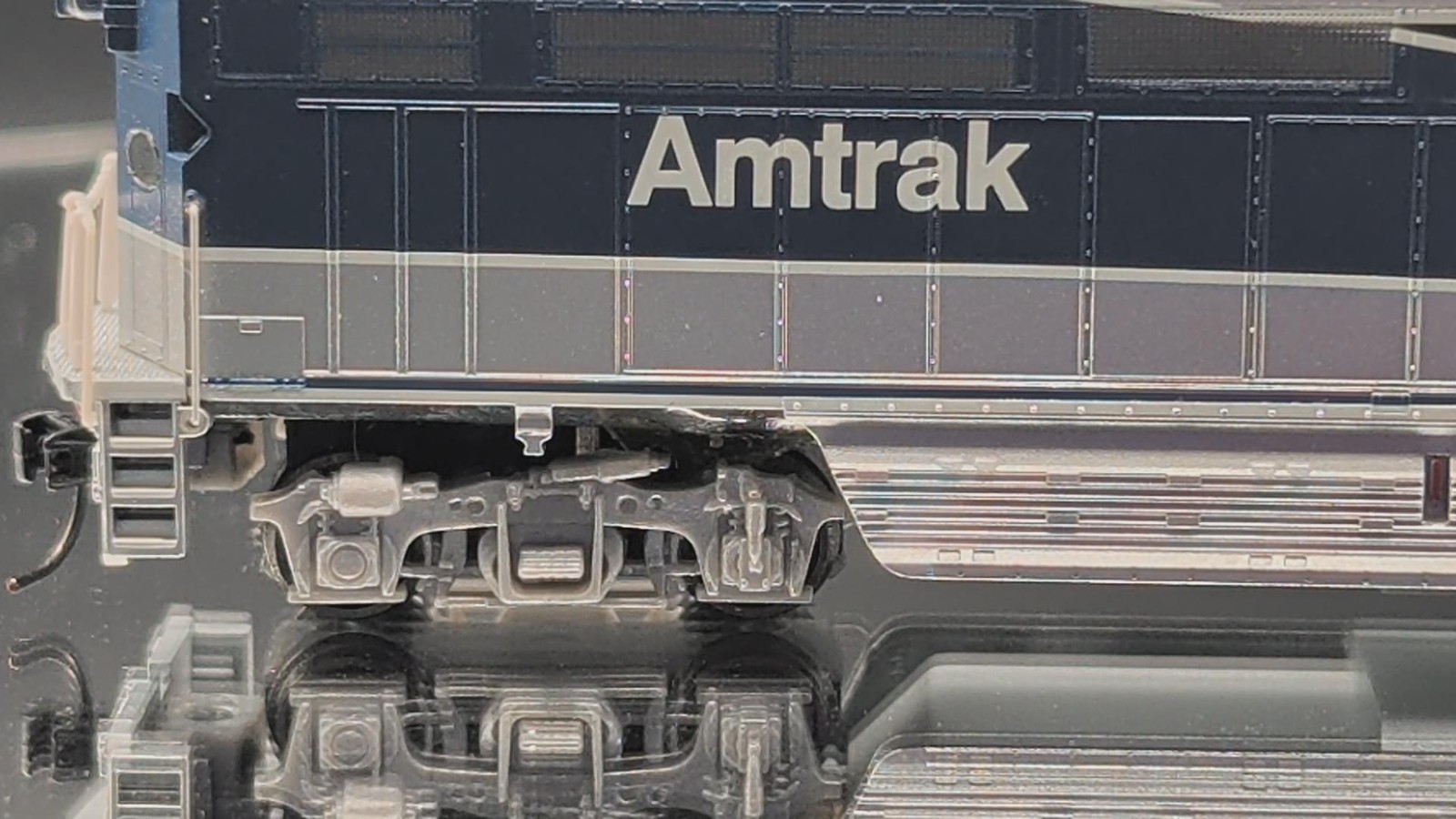 Athearn 23766 N Scale F59PHI Amtrak West #463 DCC & Sound – TESTED/EXCELLENT