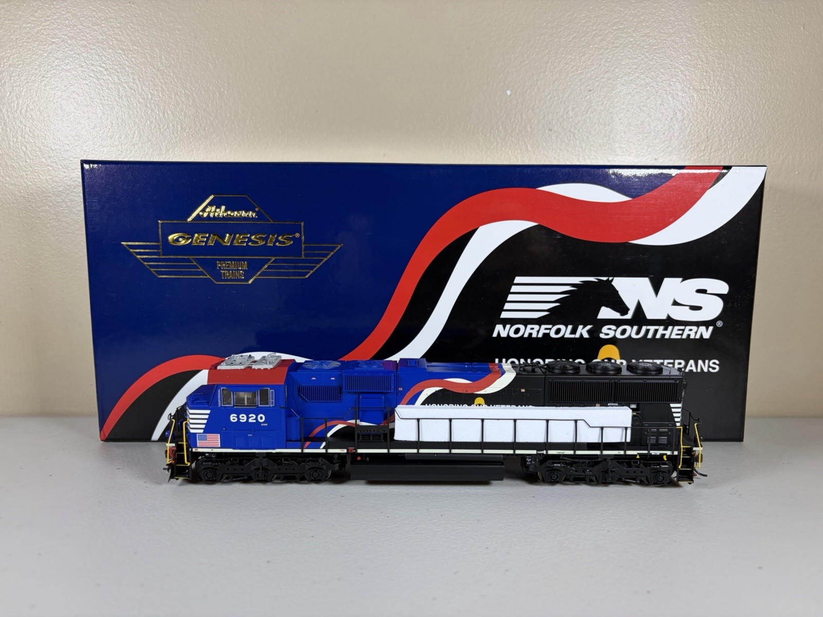 HO Athearn Genesis DCC Ready Norfolk Southern Veterans SD60E #6920 New