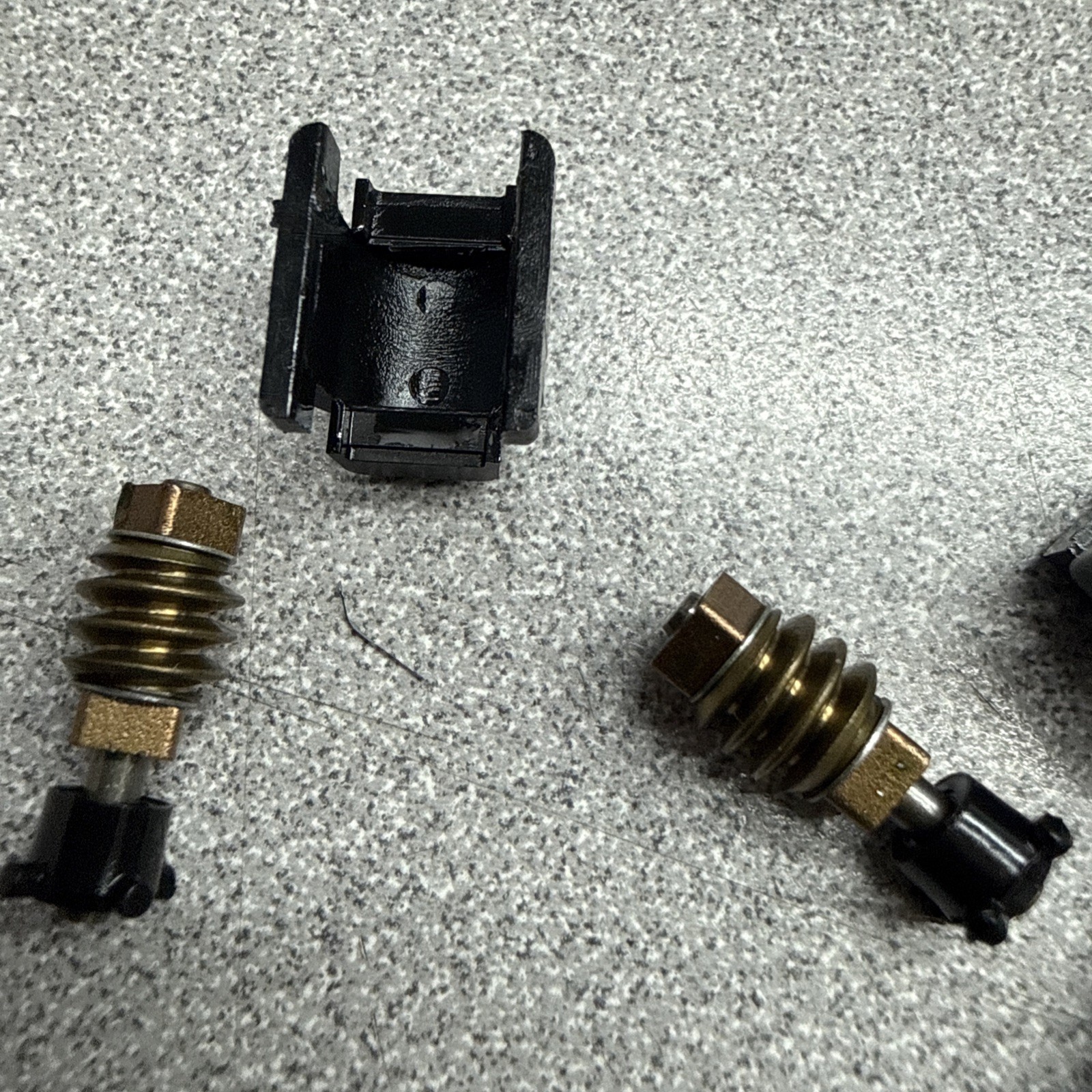 Athearn SW1500 /SW7 Four Prong worm Gear Set ho Scale Look Closely