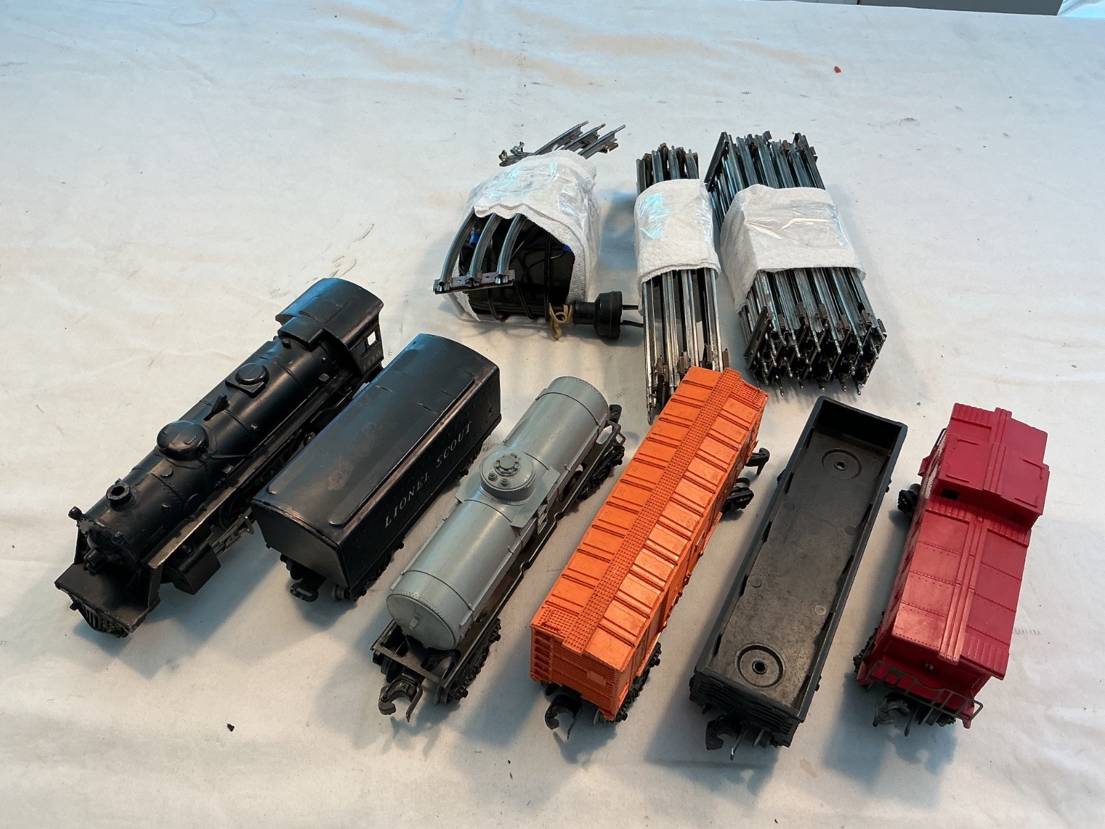 Lionel SETNo. 1117 / Steam Engine 1110 SET. 4 freight cars 027