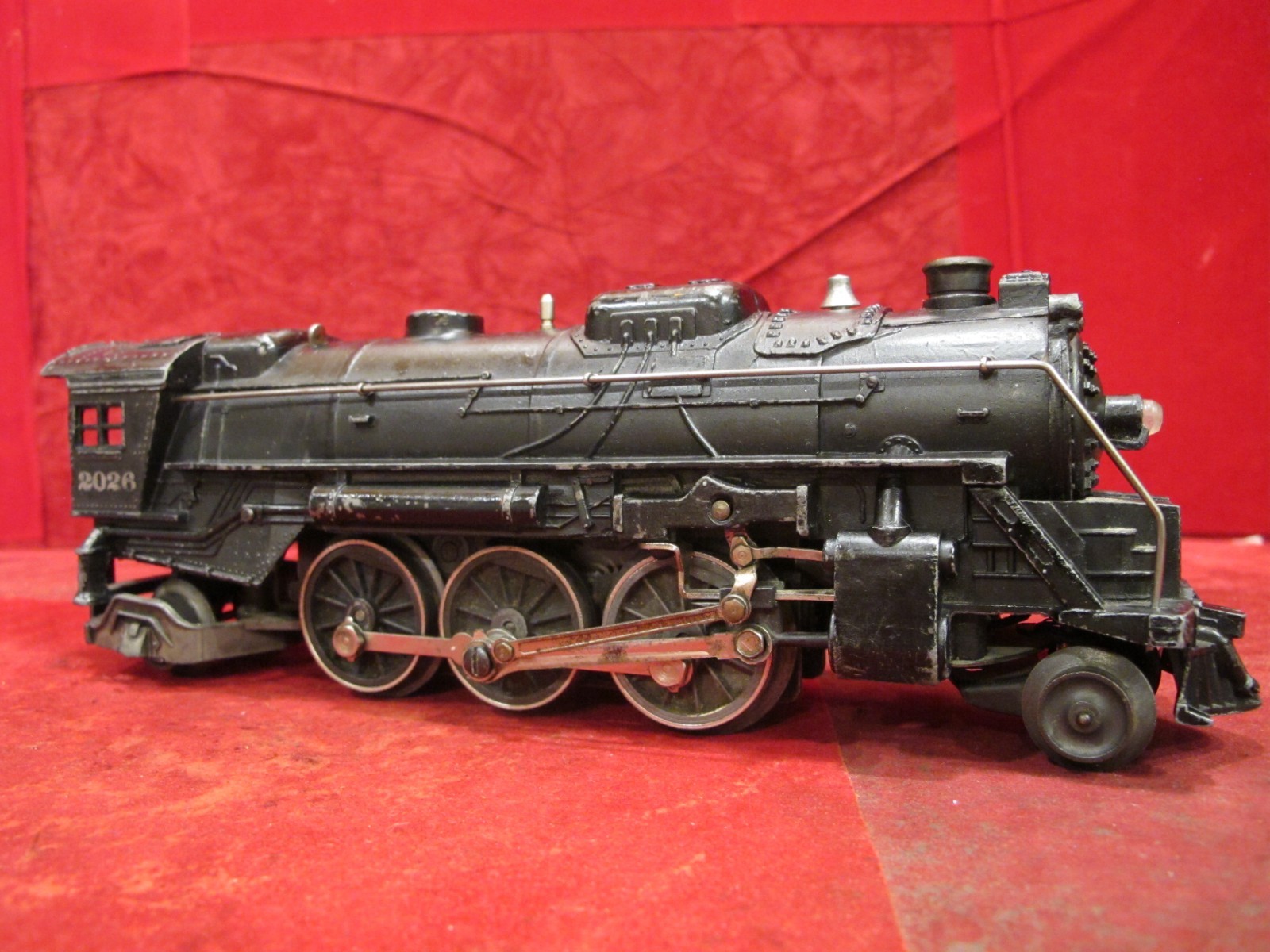 Lionel Vintage Postwar No. 2026 2-6-2 Locomotive~runs lights smoke