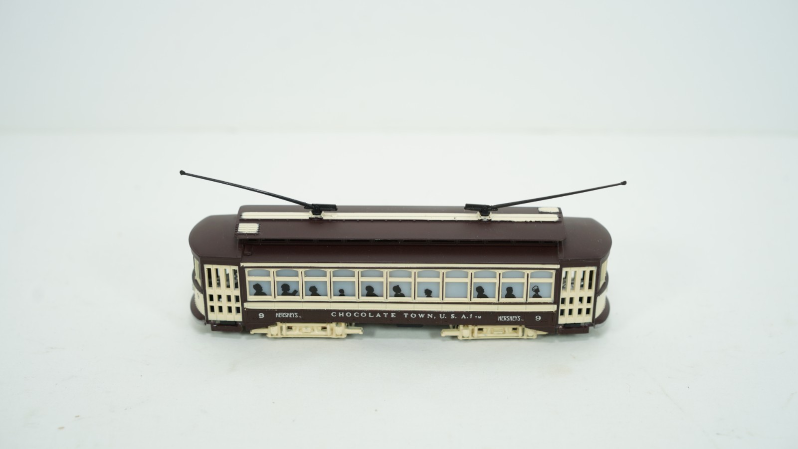 Bachmann HO Scale Hershey Brill Trolley #7 & #9 Item 61037 61039 NEW W14