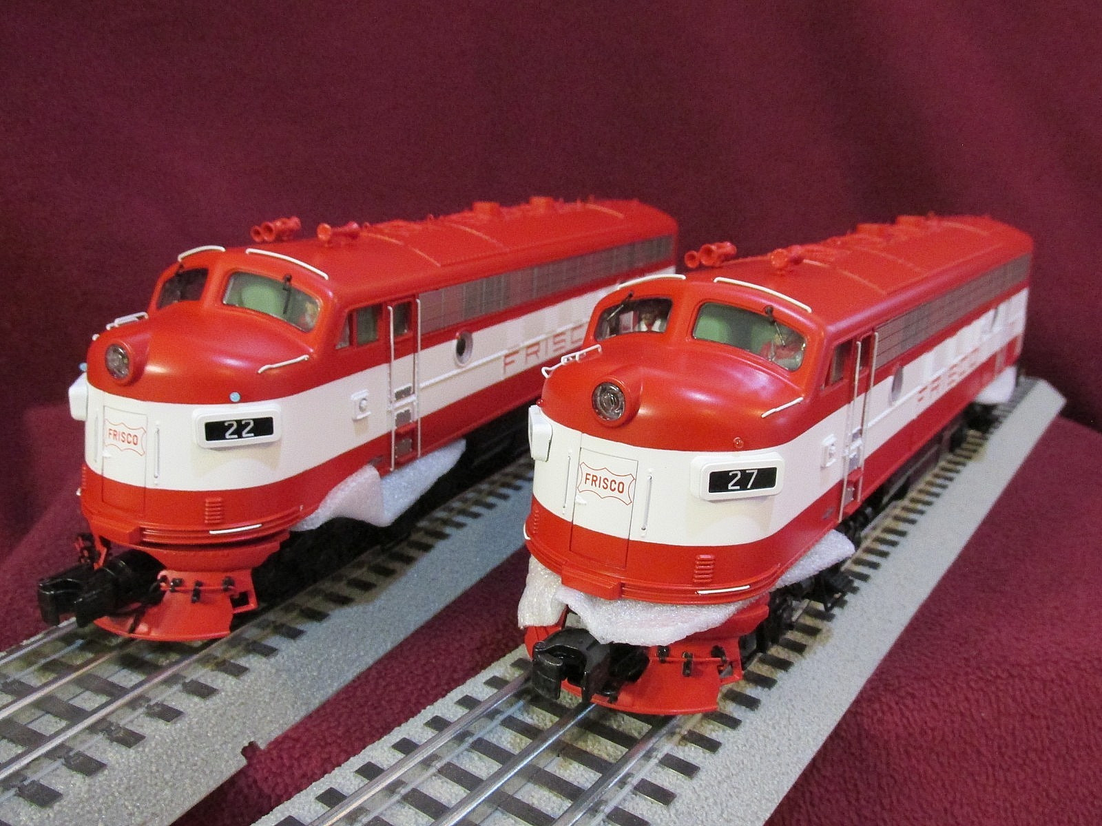 MTH SET 20-21805-1 & 20-21806-4 FRISCO F-7 AA POWERED PS3 & NON POWERED HI-RAIL