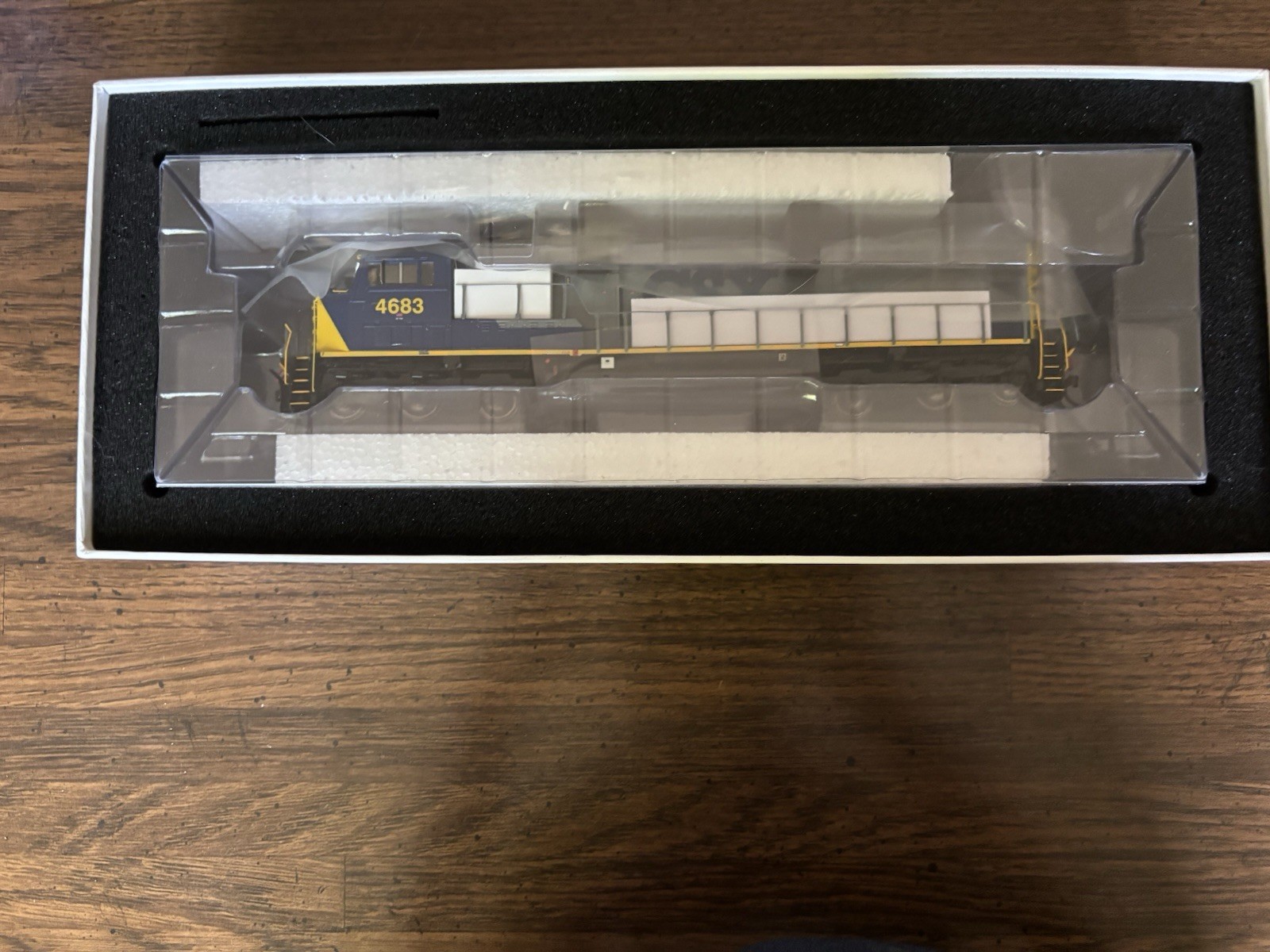 Athearn Genesis ATHG71215 CSX SD70M – HO, DCC Tsunami 2 Sound