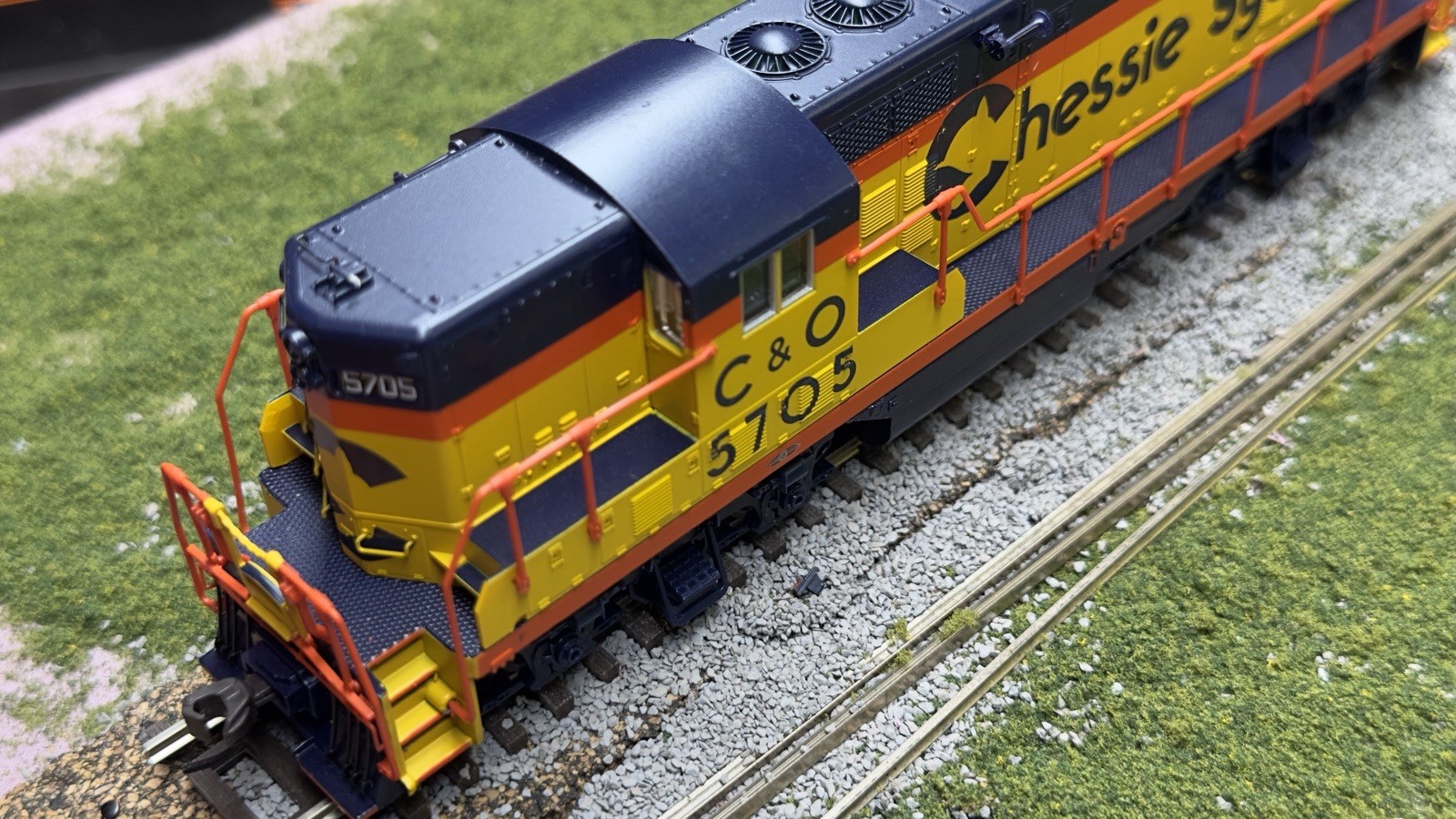 Atlas Classic Series HO Chessie C&O B&O GP7 #5705 RARE
