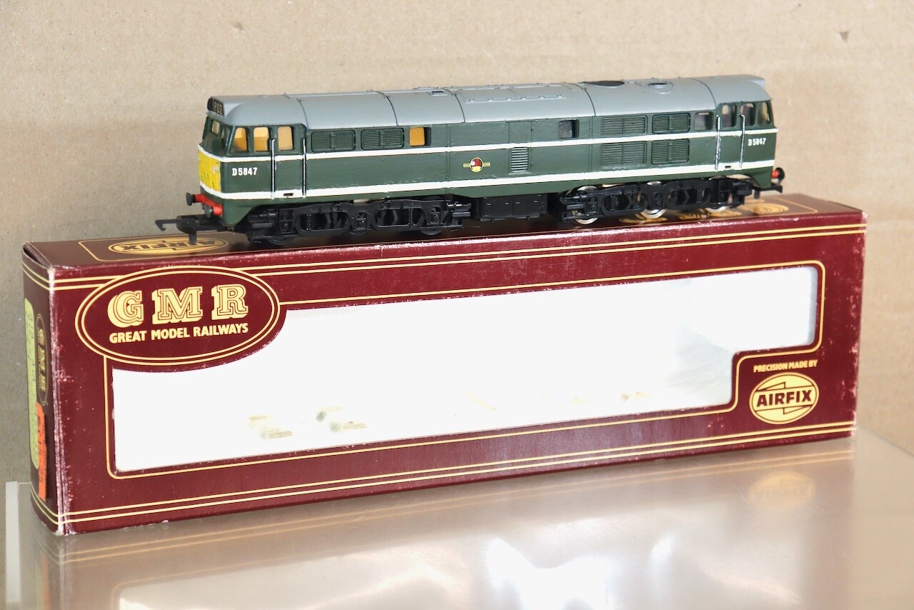 AIRFIX 54101 RE PAINTED BR GREEN A1A-A1A CLASS 31 DIESEL LOCOMOTIVE D5487 og