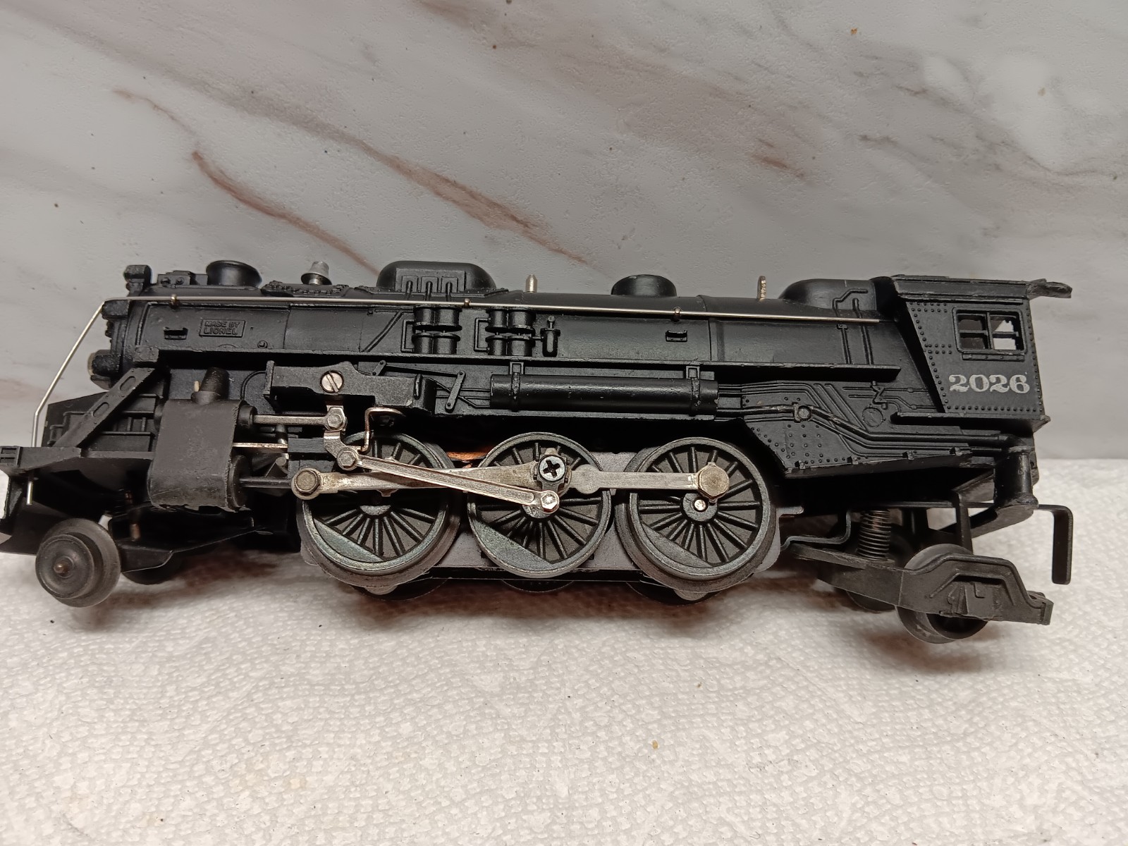 lionel 2026 locomotive With 6466WX Tender
