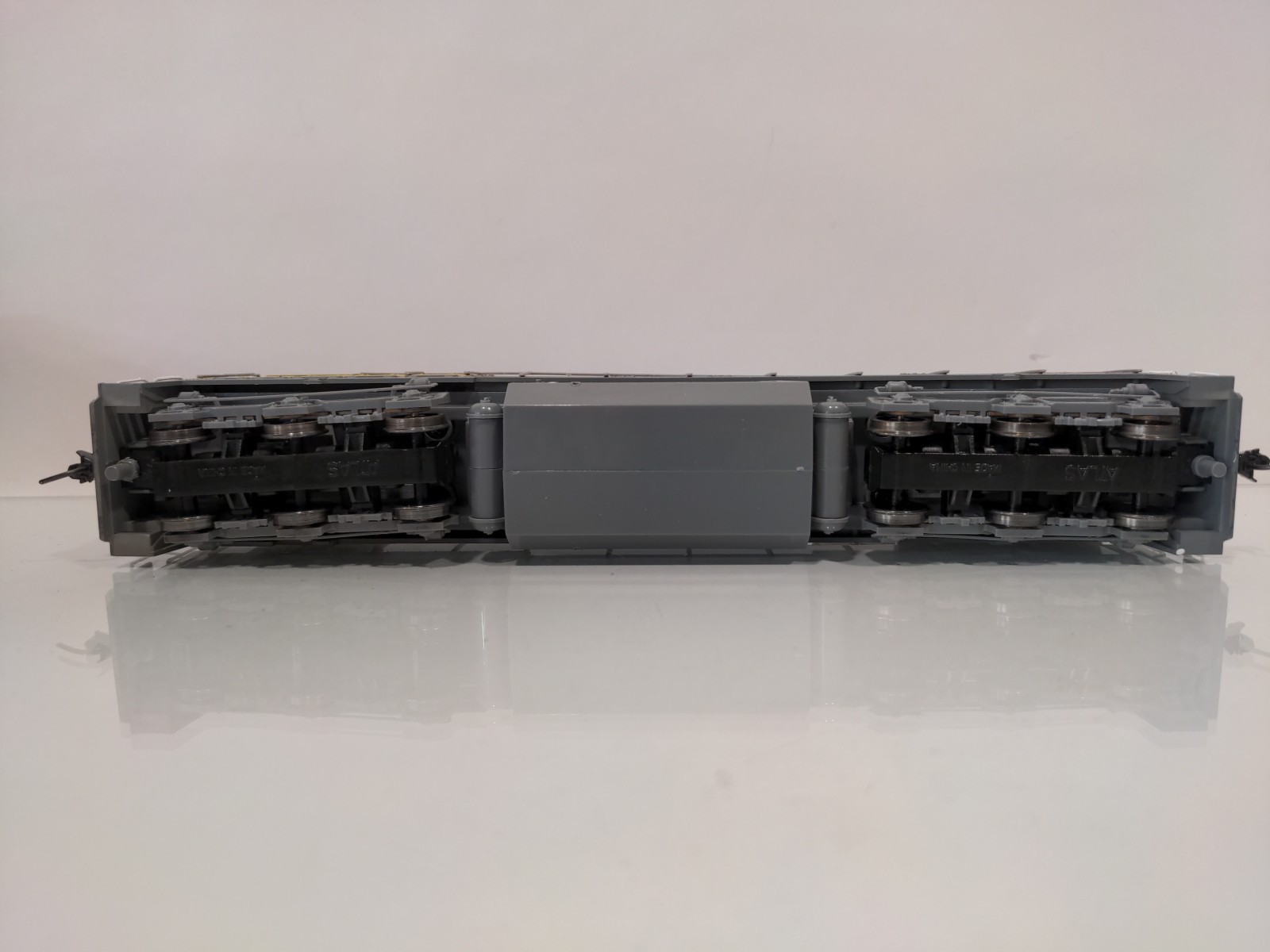 HO Atlas 8618 Union Pacific GE C30-7 Diesel Engine Locomotive 2515