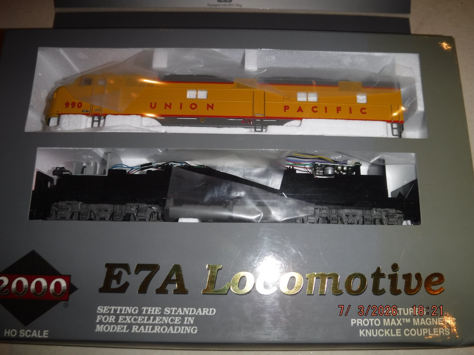 WALTHERS PROTO 2000 UNION PACIFIC E7A LOCOMOTIVE #990 (A-UNIT) w/MARS LIGHT NOS!