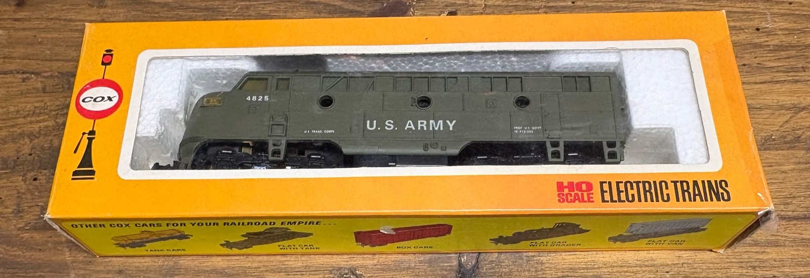 Vintage Cox HO Scale US Army F3 Diesel Locomotive 6111-6 Tested & Working
