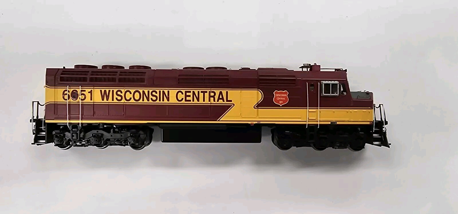 Athearn Genesis G67545 HO Scale F45 DCC Ready Wisconsin Central (WC) 6651