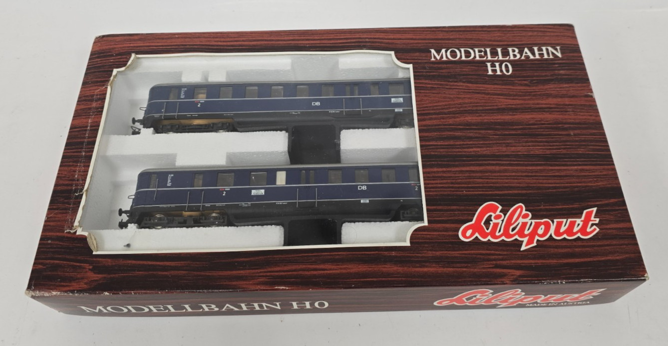 Brand New Liliput HO 2 piece Diesel Railcar Triebwagen – Boxed Free S&H