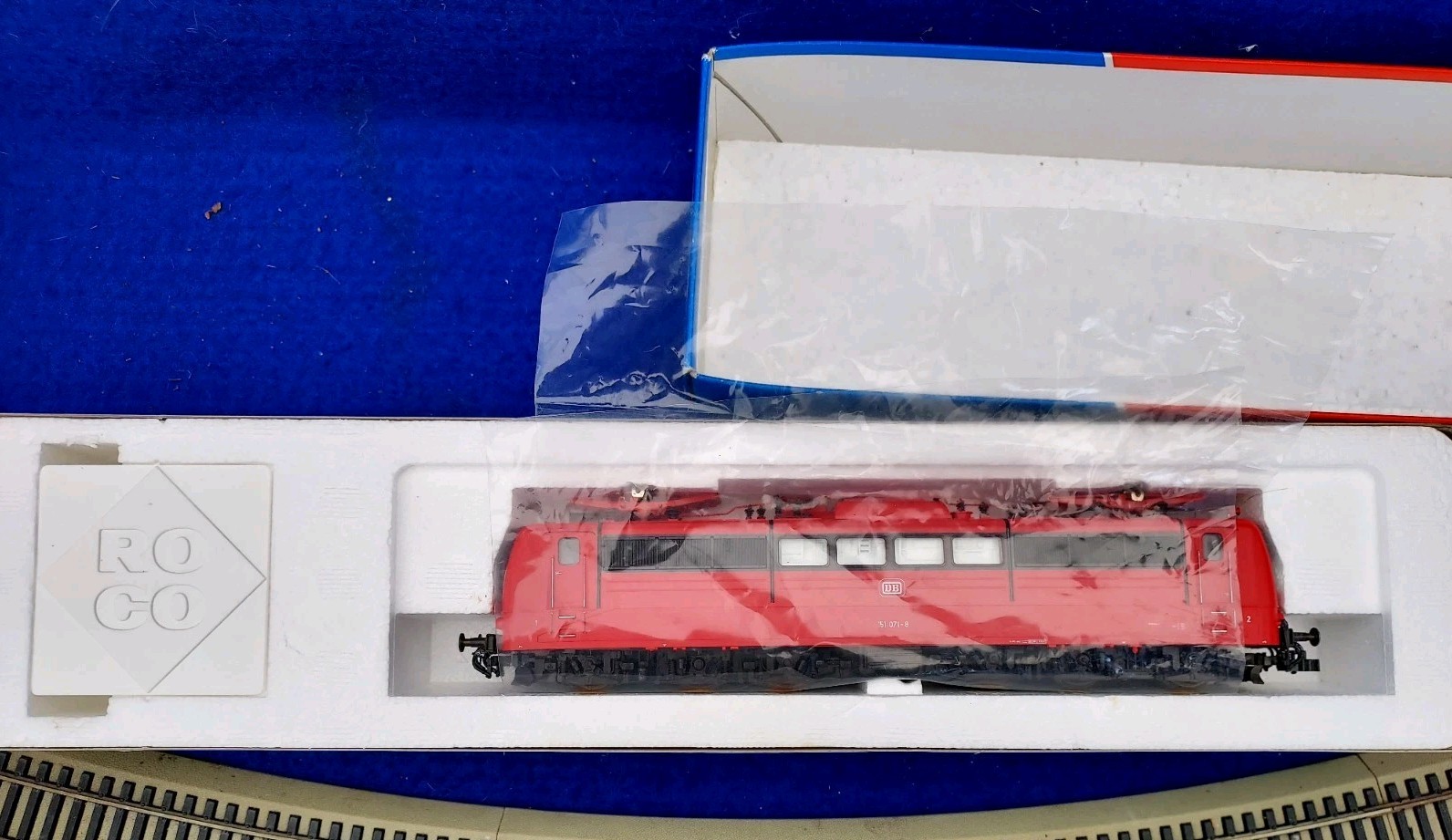 Roco H0 DB BR 151 071-8, Heavy Freight E-Lok in Traffic Red #43380 , Mint