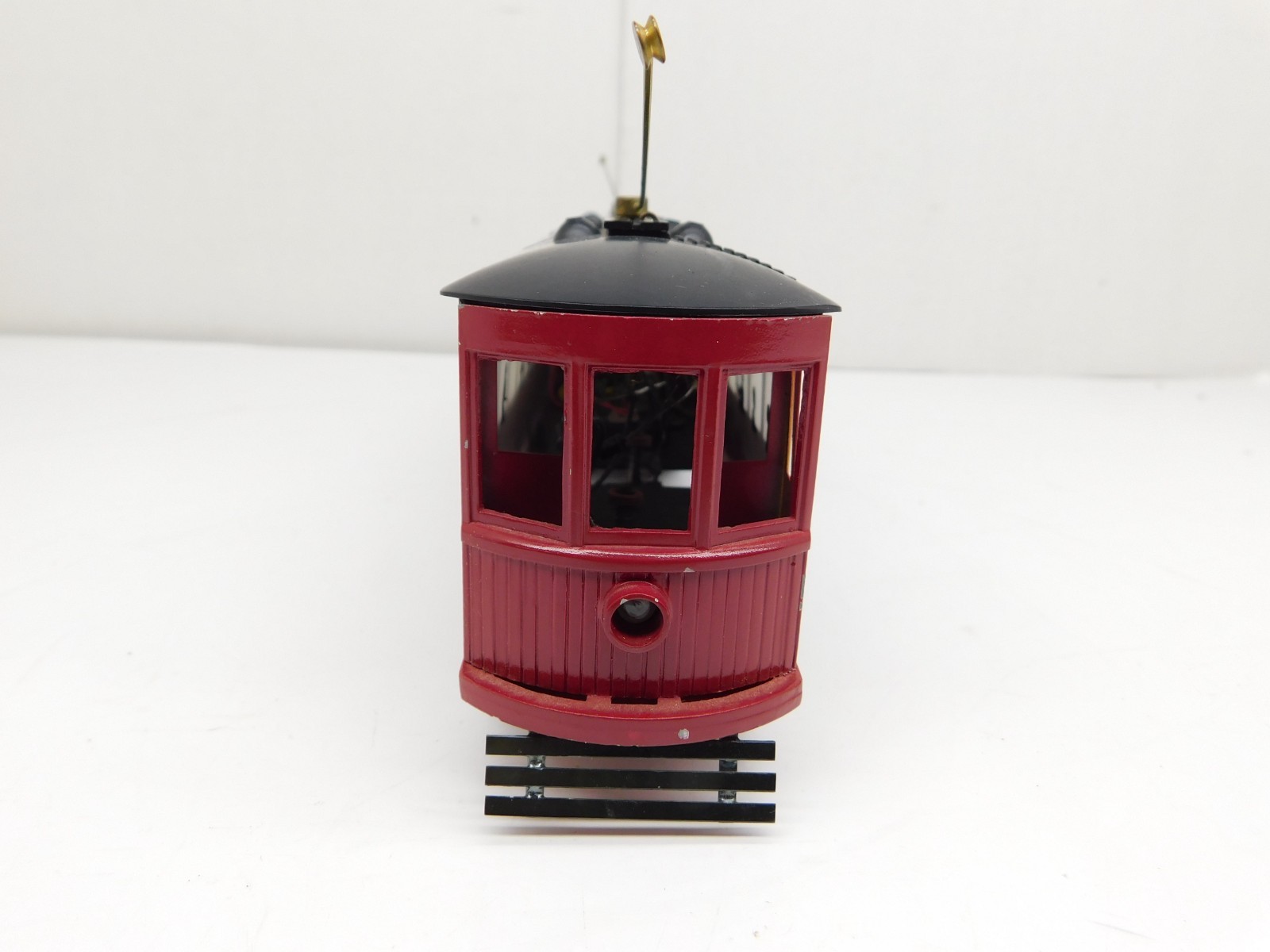 BOWSER No. 551-050126 BRILL O GAUGE 2-RAIL TIN PLATE RED TROLLEY