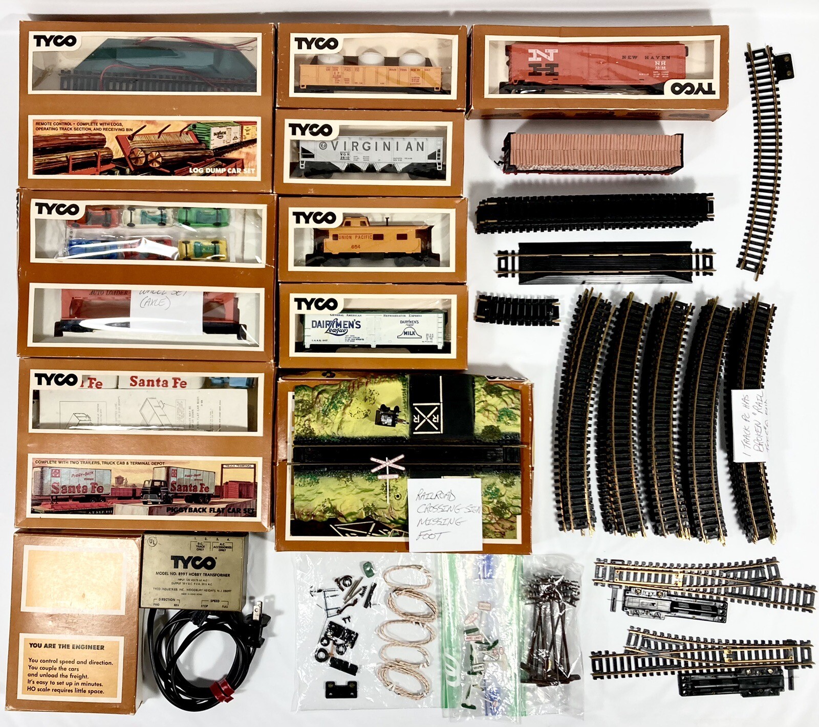 LOT HO Tyco Atlas Track Train Log Dump Autoloader Piggyback Car Set Switches Vtg