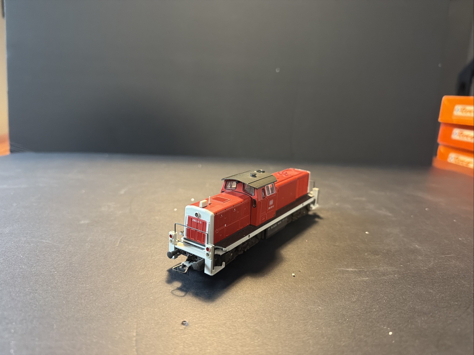 ROCO HO 43458 DB CLASS 290 101-5 DIESEL LOCOMOTIVE R.3