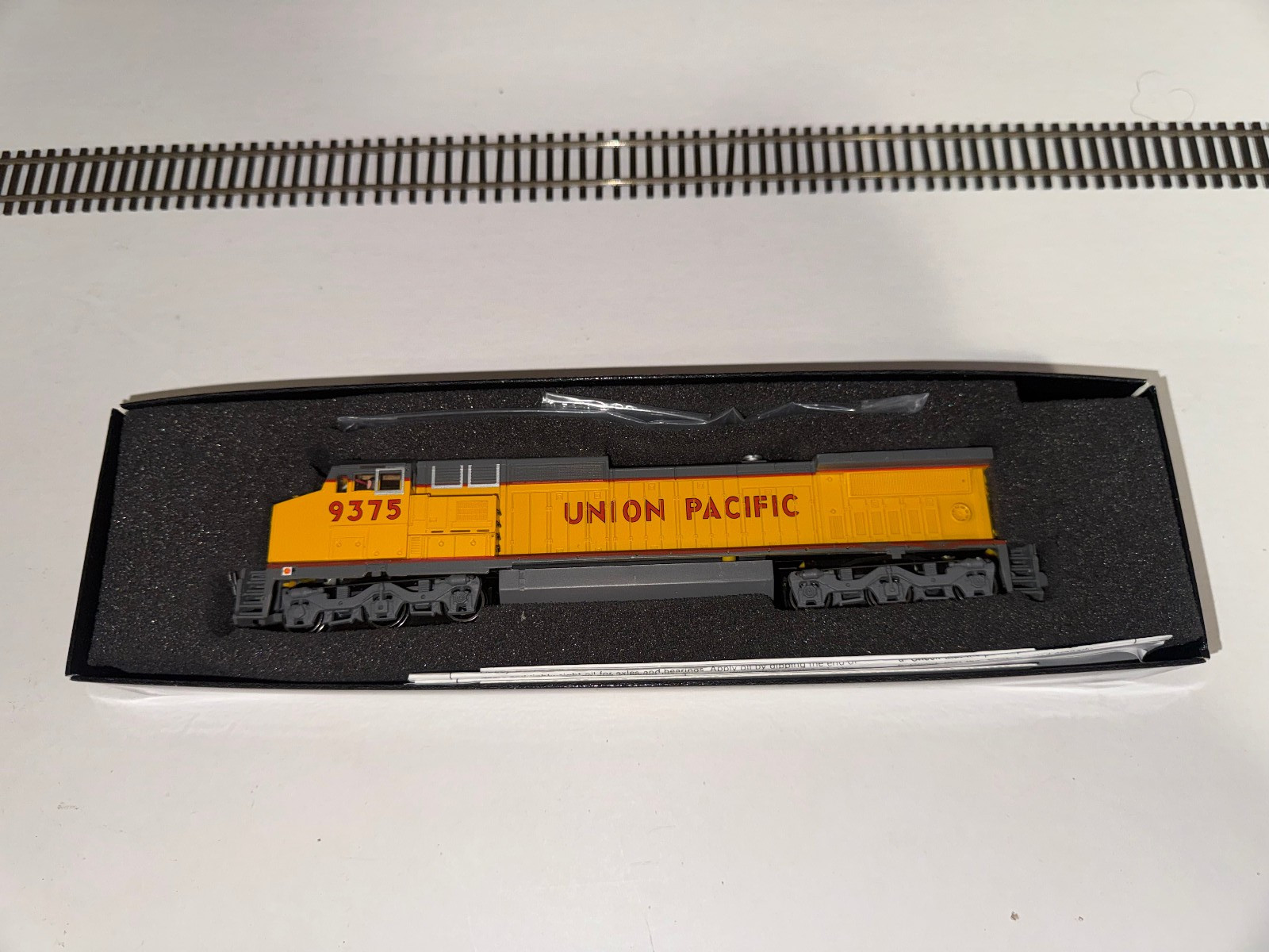Bachman Spectrum # 86025 HO GE DASH 8-40CW Diesel Union Pacific # 9375