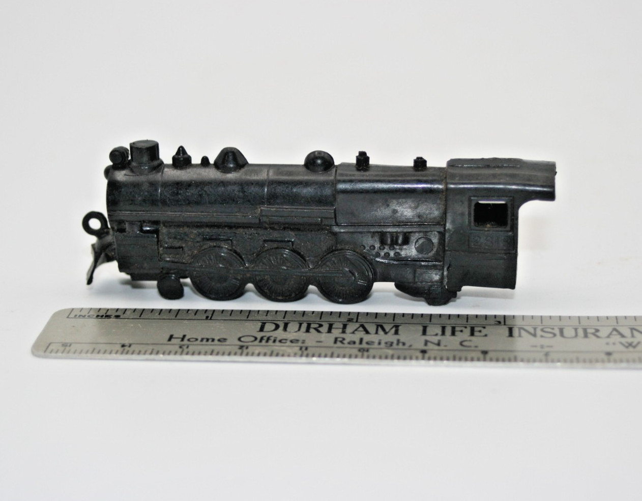 Die Cast Toy Train Steam engine Red 4 inches 325 plus BONUS