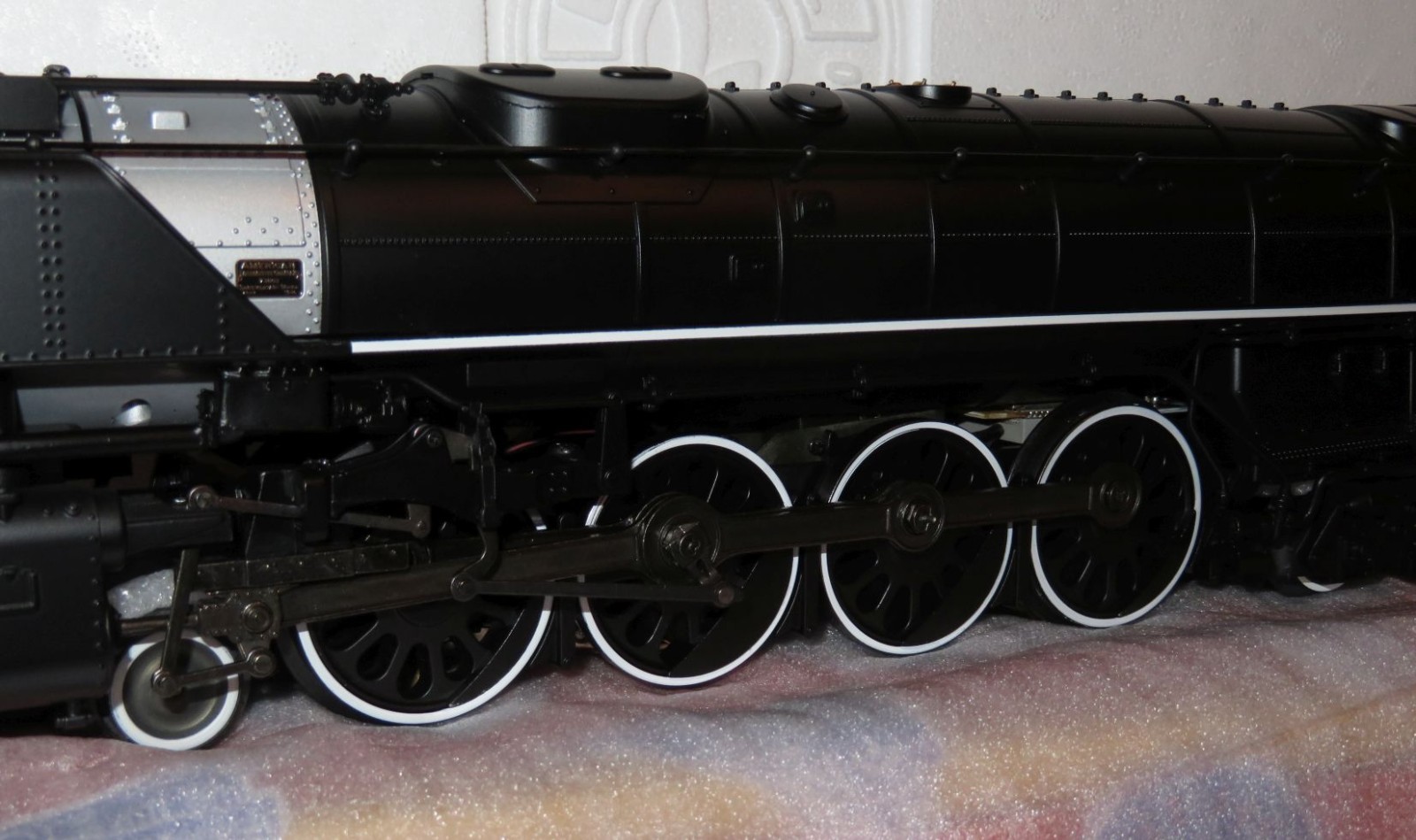 LIONEL 84961 New York Central VISIONLINE Niagara #6013 – NEW -NR