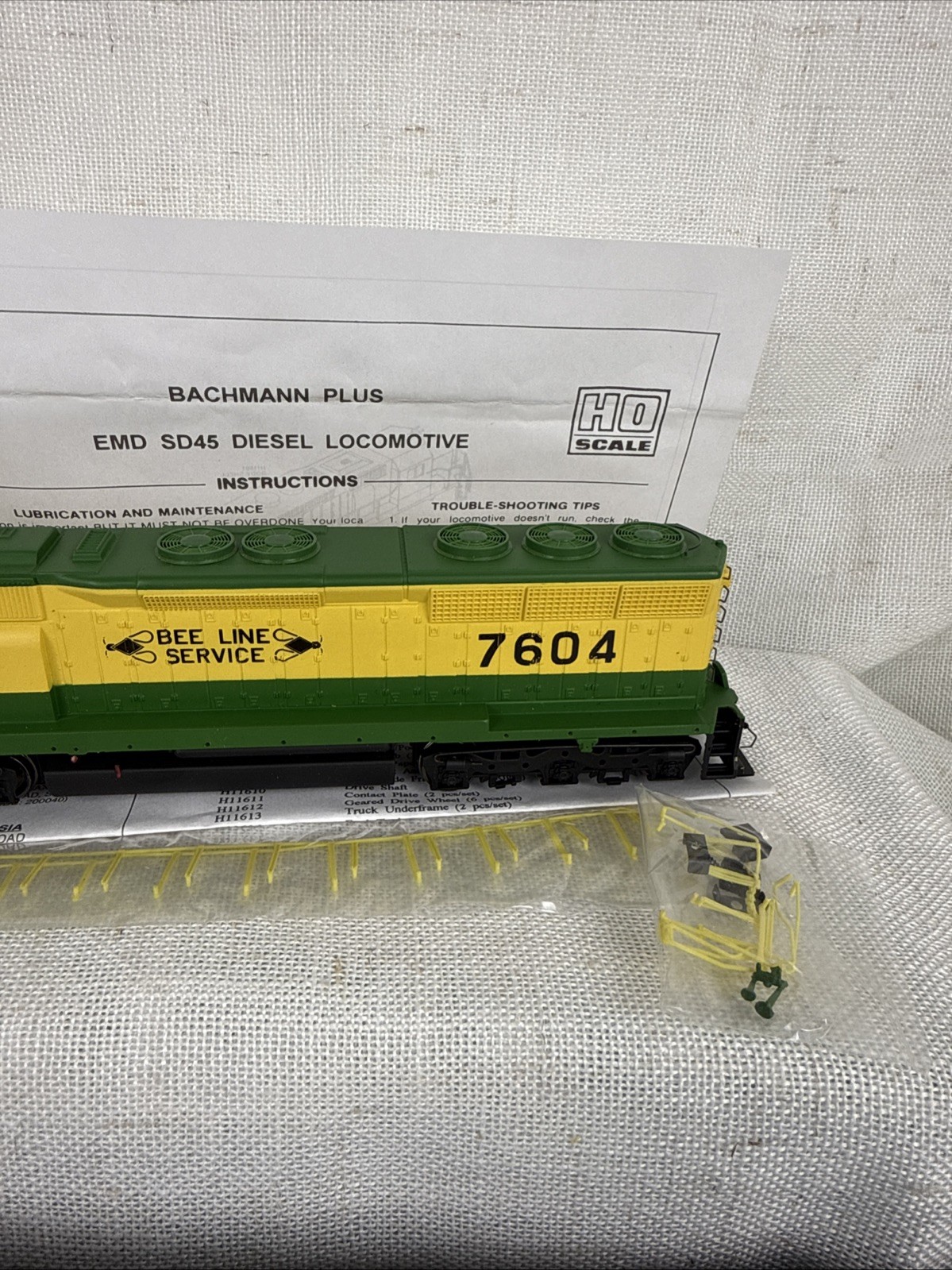 HO Bachmann Spectrum SD-45 Diesel Engine – “Reading-Bee Line” #7604 NEW!!!!!!!!!