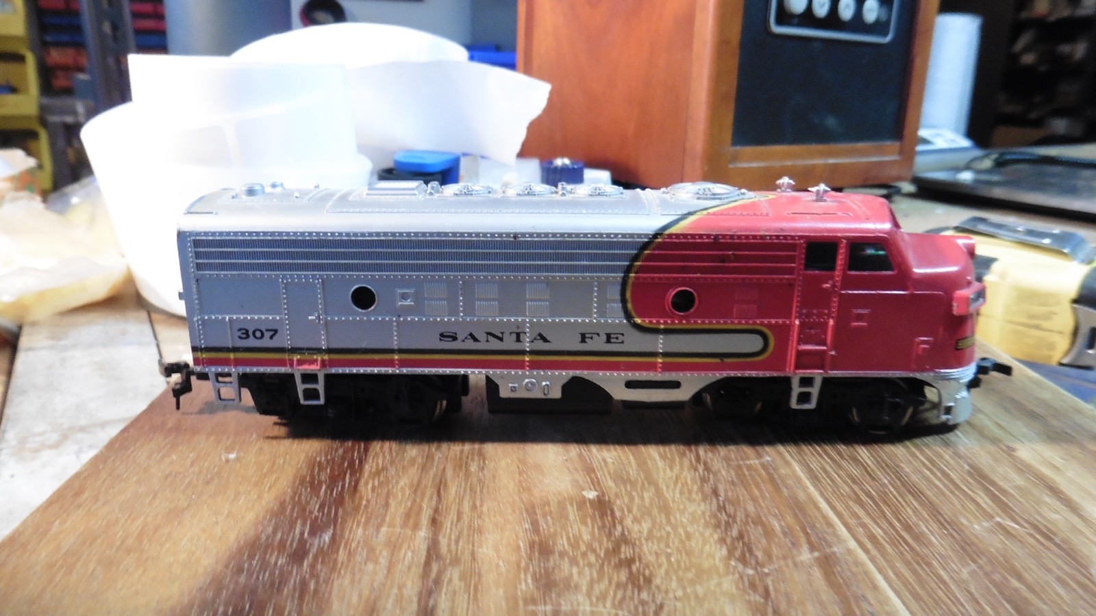 Bachmann 307 Santa Fe Engine Locomotive Vintage HO scale