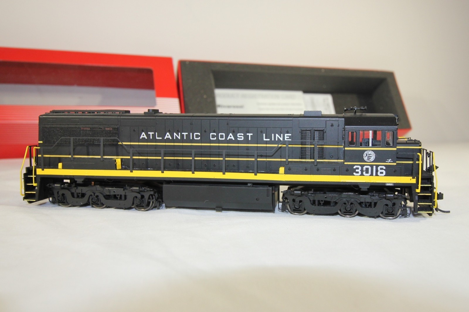 Rivarossi HR2538 GE U25C Phase IIIb. Atlantic Coast Line ACL #3016 NEW Boxed