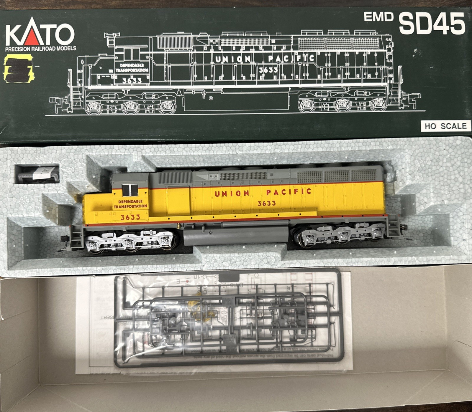 KATO HO #37-1717 EMD SD45 Diesel Locomotive Union Pacific #3633 Runs Well LNIB!