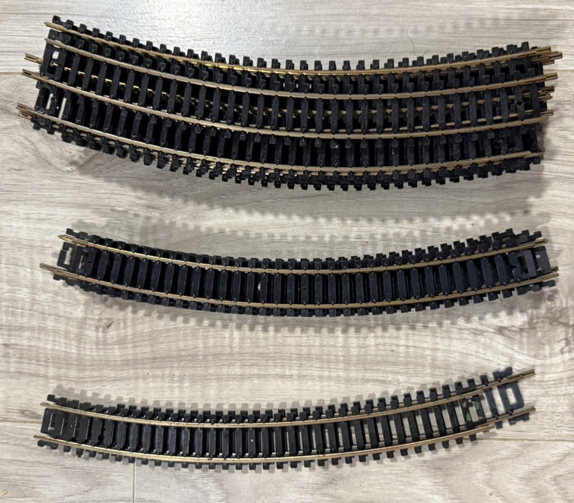 Vintage Bachmann Hong Kong Ho Scale Model Railroad Track & Other Read List (50)