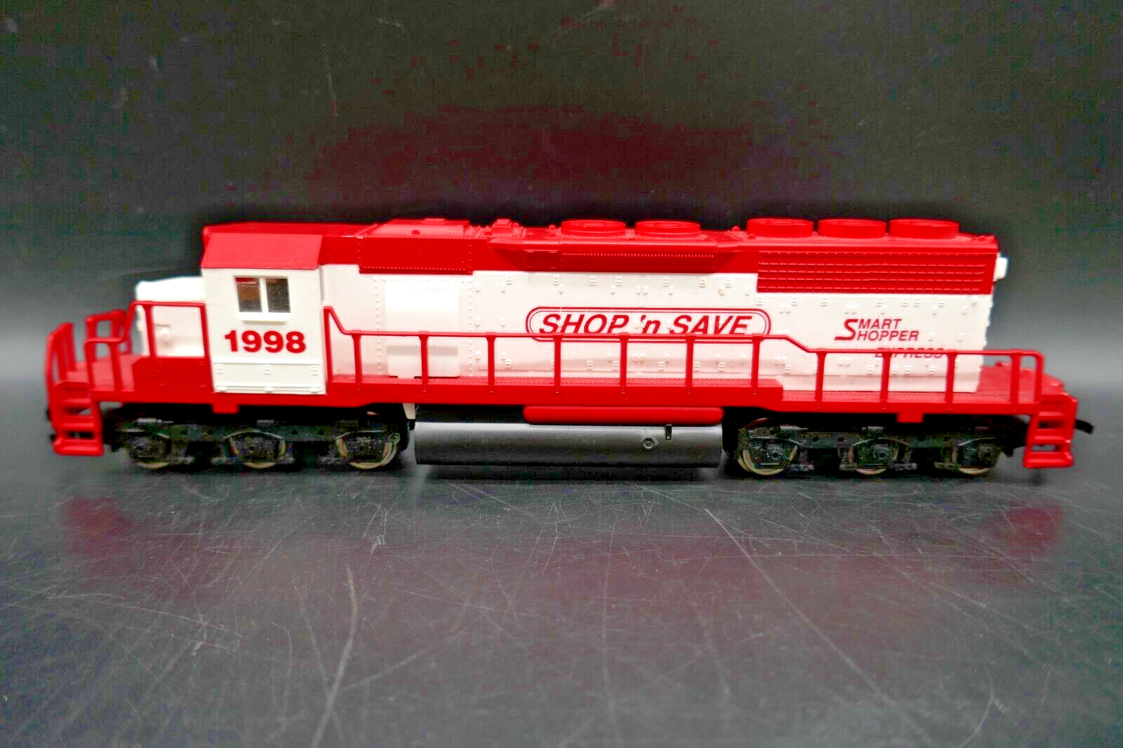 HO Mehano SD40 Shop N Save Locomotive 1998 – Tested & Working