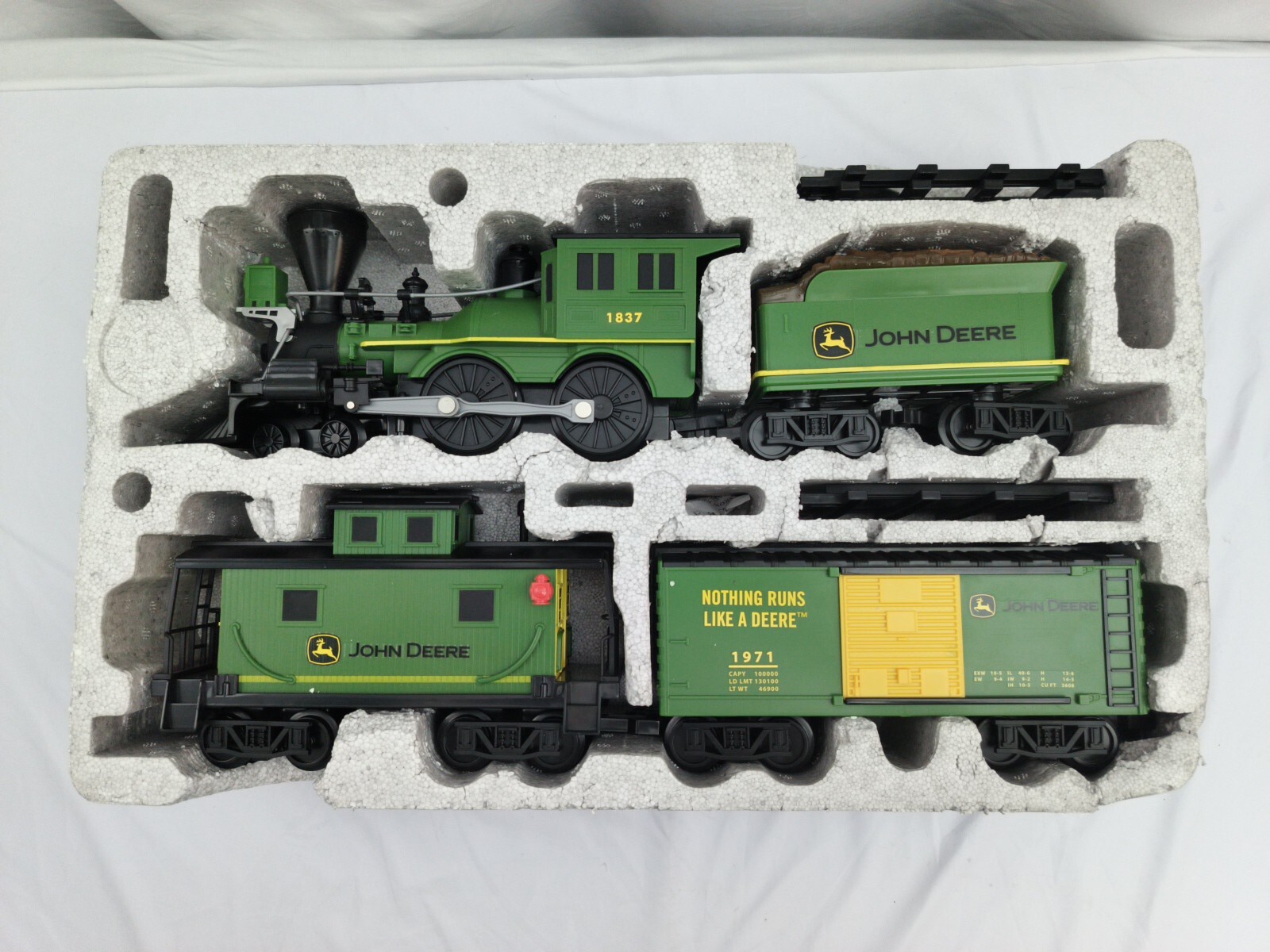 Lionel John Deere Battery Powered Ready-To-Play Train Set 2016 No Remote