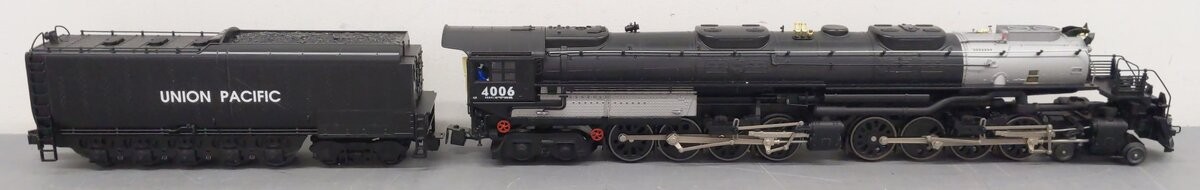Lionel 6-28029 O UP Big Boy 4-8-8-4 Articulated Steam Engine & Tender #4006 EX
