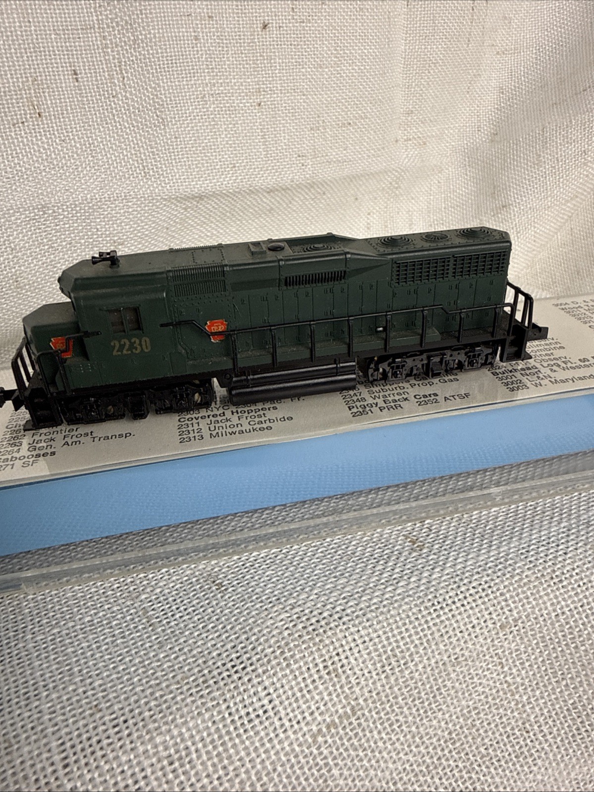 N Scale Pennsylvania Railroad GP30 #2230, Atlas #4064 Untested