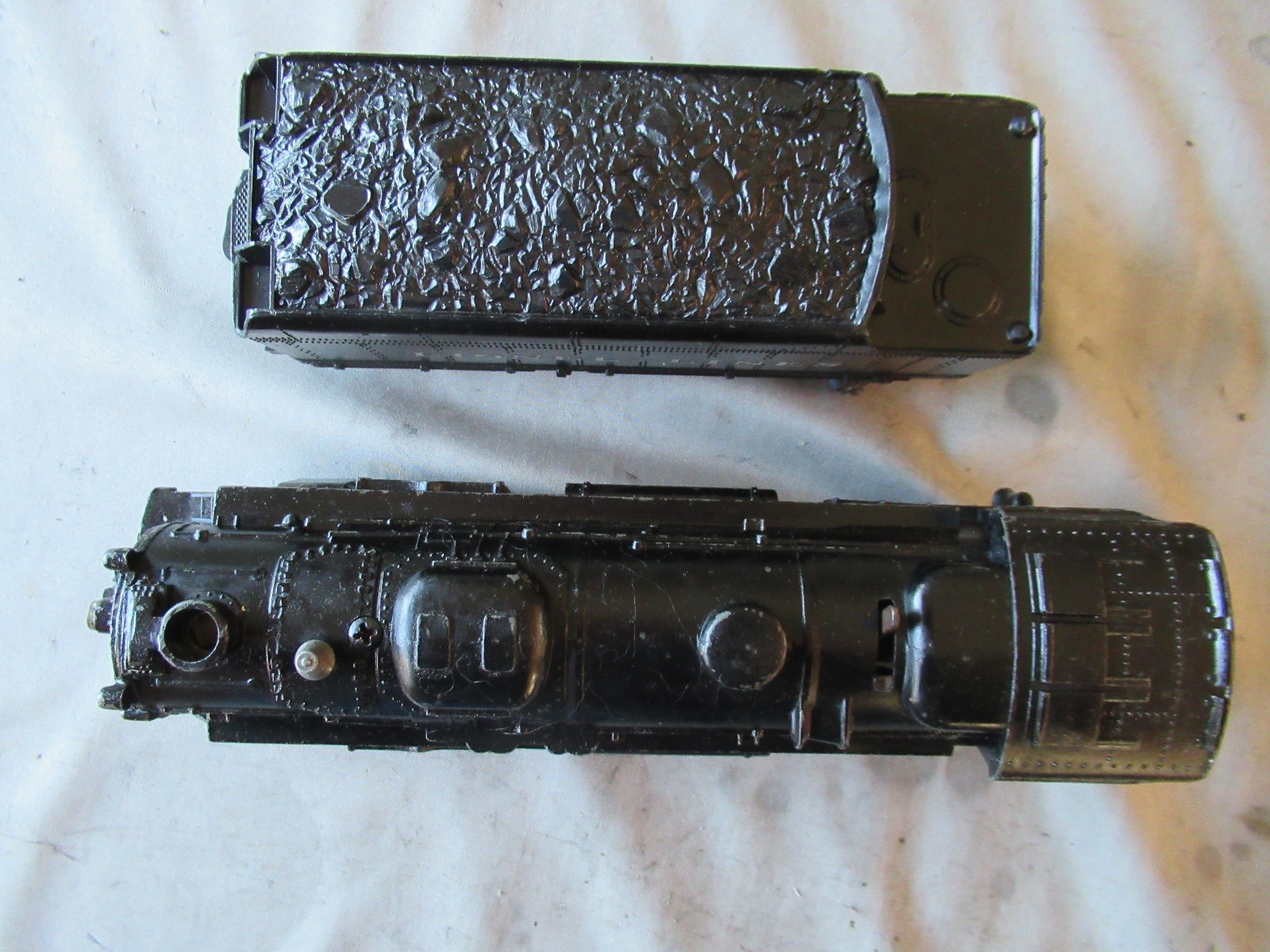 Lionel 2026 2-6-4 Locomotive with non-whistling Tender Runs GREAT
