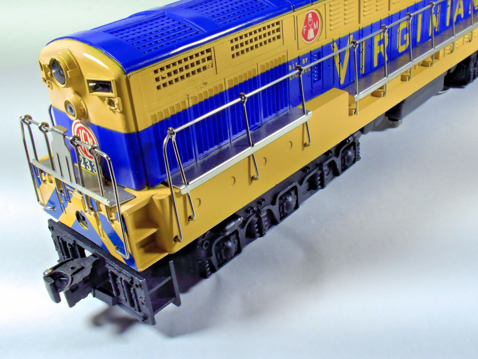 Vintage Original Lionel Postwar 2331 FM Virginian Diesel HIGH CONDITION