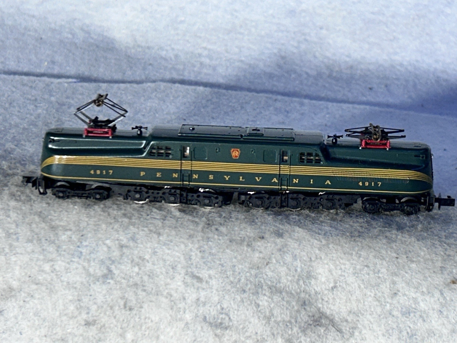 Cool Arnold Pennsylvania RR GG-1 Electric Locomotive N Gauge